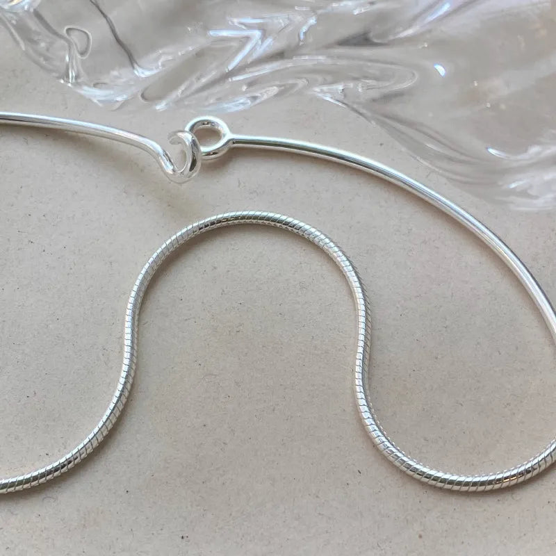 Treasure's Line Geometry Hook Necklace
