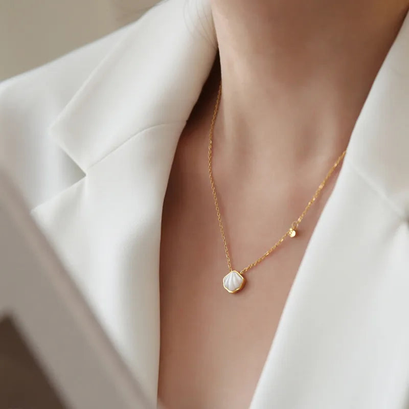Treasure's shell pendant necklaces