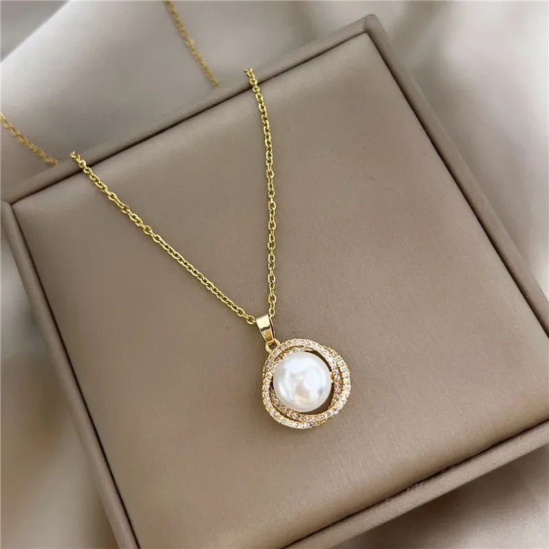 Treasure's Imitation Pearl Necklace